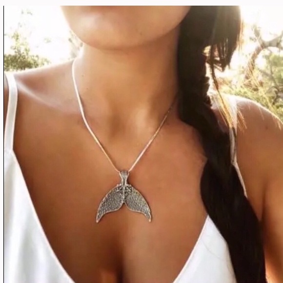 Jewelry - Silver Mermaid boho inspired necklace NEW trendy